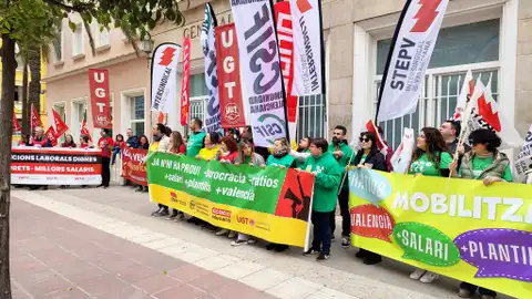 Castellón acogerá concentraciones y manifestación el 31 de marzo por la huelga educativa Castellón acogerá concentraciones y manifestación el 31 de marzo por la huelga educativa