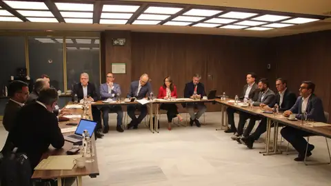 AVVAPRO alerta del “jarro de agua fría” que supone la Semana Santa sin AVE para la Costa del Sol AVVAPRO alerta del “jarro de agua fría” que supone la Semana Santa sin AVE para la Costa del Sol