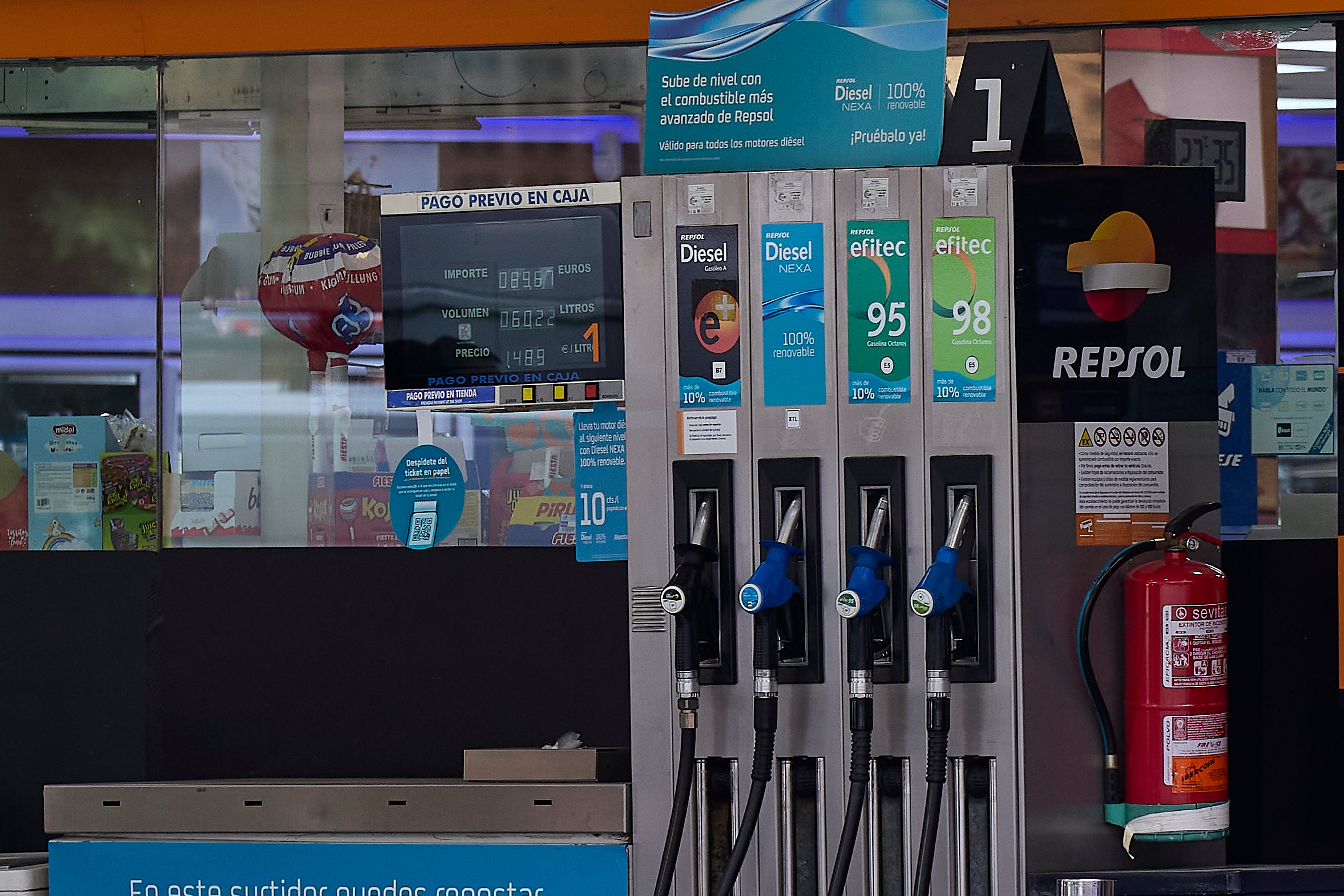 Repsol anuncia descuentos de hasta 40 céntimos por litro en gasolina por la guerra de Irán: así puedes acceder a ellos Repsol anuncia descuentos de hasta 40 céntimos por litro en gasolina por la guerra de Irán: así puedes acceder a ellos