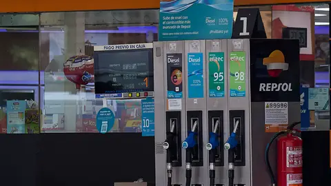 Imagen de archivo de una estación de servicio de Repsol. Imagen de archivo de una estación de servicio de Repsol.