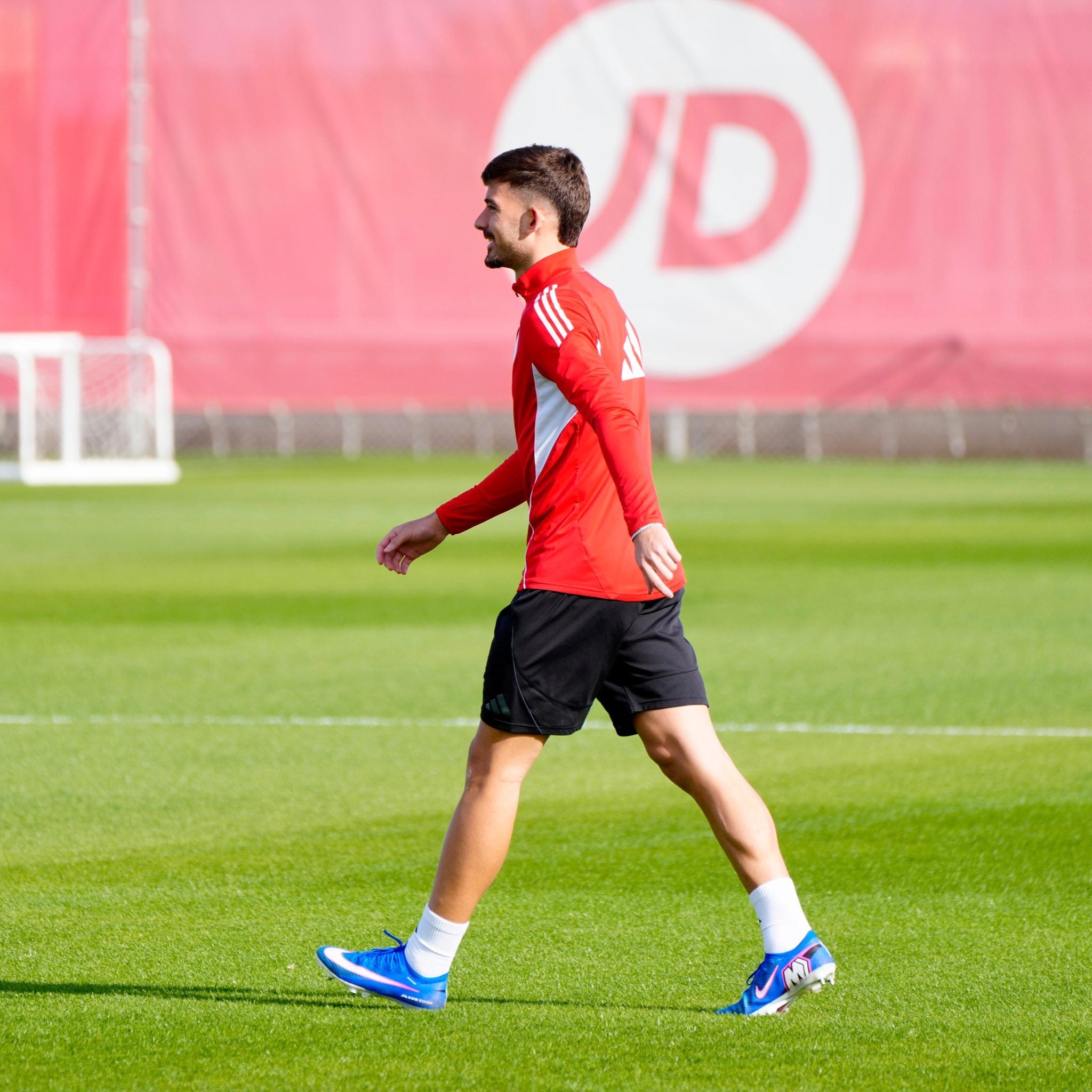 Kike Salas se apunta al partido contra el Valencia Kike Salas se apunta al partido contra el Valencia