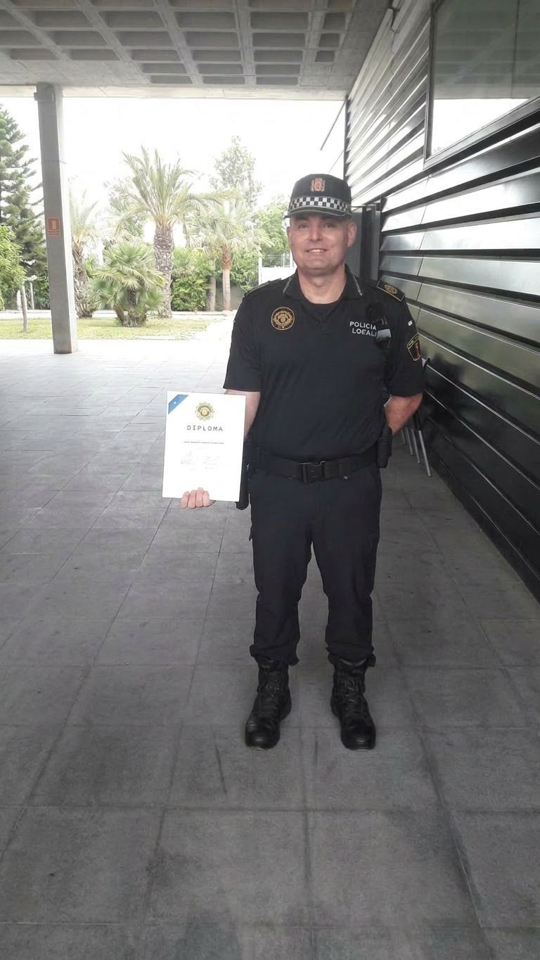 UGT pide que se dedique en Elche una calle al agente de la Policía Local Juan Antonio Sánchez, fallecido en 2023 UGT pide que se dedique en Elche una calle al agente de la Policía Local Juan Antonio Sánchez, fallecido en 2023