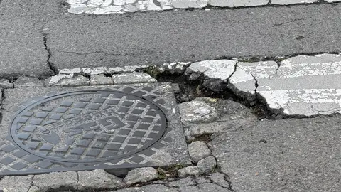 El PSOE Huesca denuncia la falta de mantenimiento urbano de la ciudad El PSOE Huesca denuncia la falta de mantenimiento urbano de la ciudad