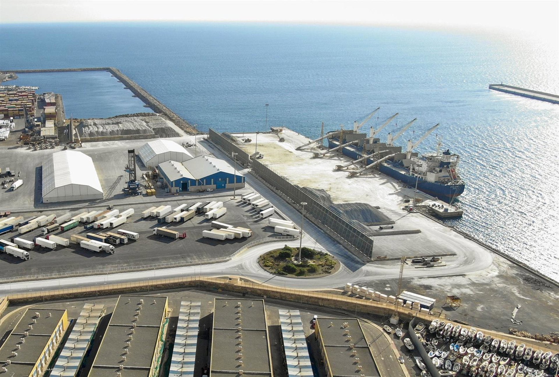 Llega el momento de una obra histórica en el puerto de Almería Llega el momento de una obra histórica en el puerto de Almería