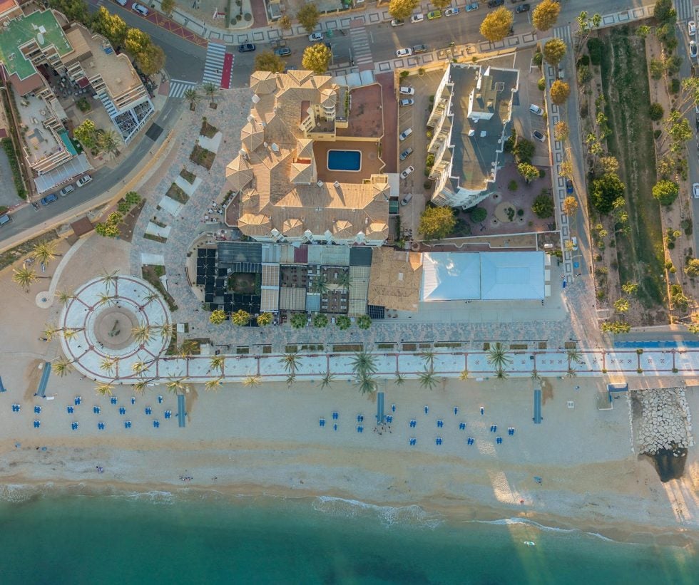 L’Alfàs del Pi construirá nuevos baños accesibles en el Paseo de las Estrellas con fondos europeos L’Alfàs del Pi construirá nuevos baños accesibles en el Paseo de las Estrellas con fondos europeos