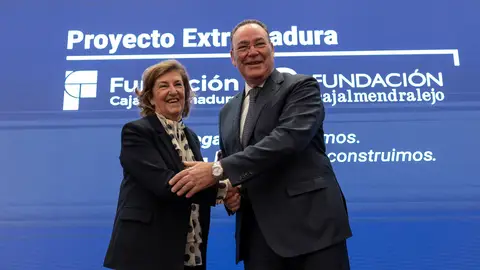 Fundación Caja Extremadura y Fundación Cajalmendralejo presentan Proyecto Extremadura, la mayor iniciativa fundacional de la región Fundación Caja Extremadura y Fundación Cajalmendralejo presentan Proyecto Extremadura, la mayor iniciativa fundacional de la región