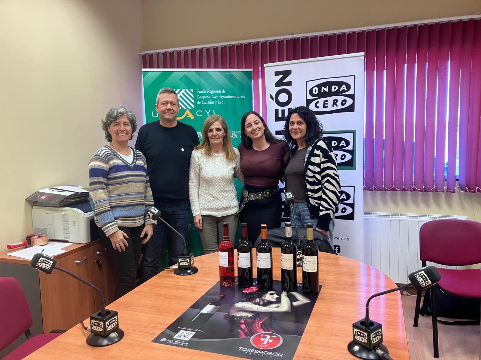 La Brújula de Castilla y León con Marta Martín. Especial Urcacyl desde Bodegas Torremoron La Brújula de Castilla y León con Marta Martín. Especial Urcacyl desde Bodegas Torremoron