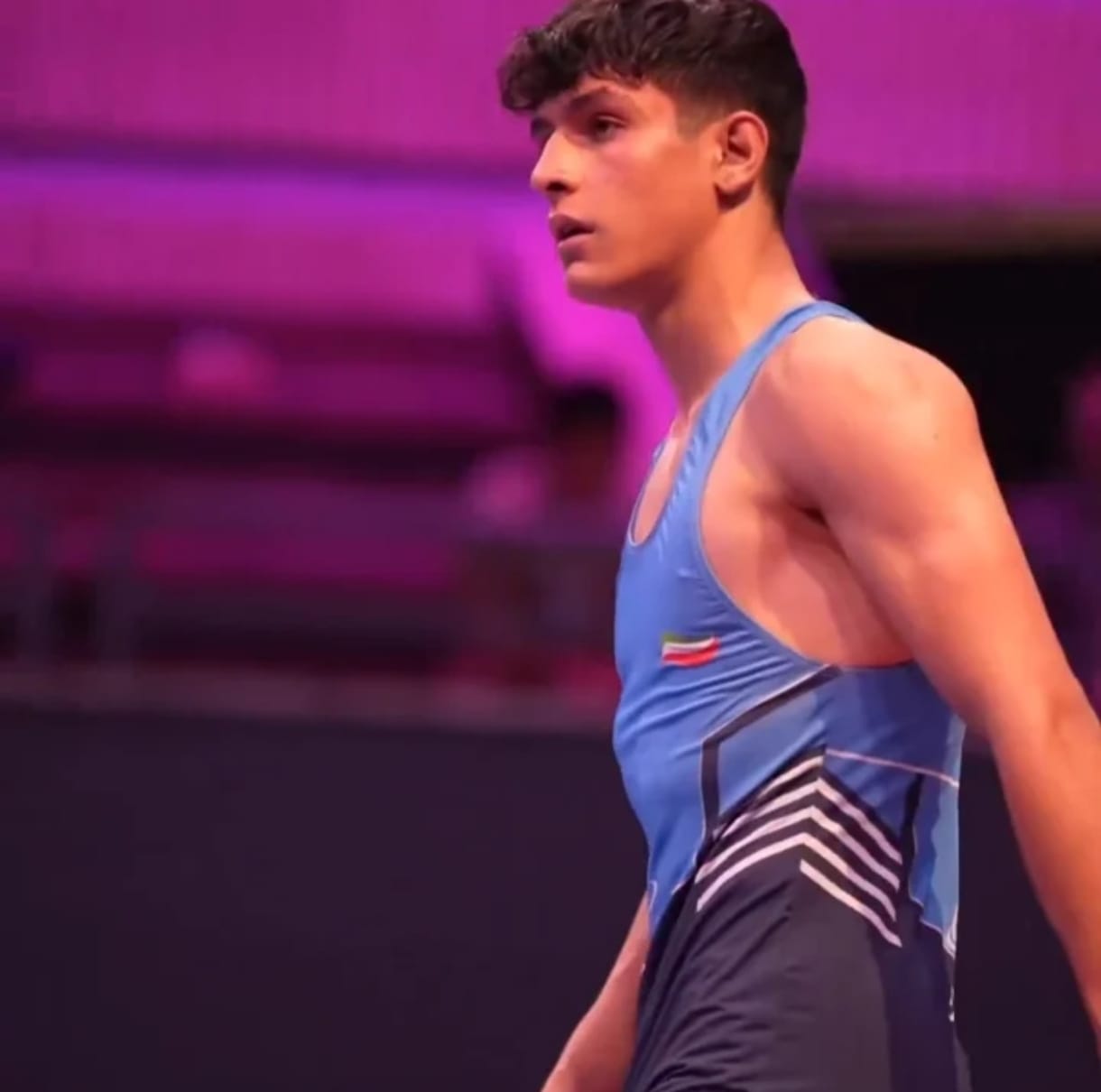 Irán ejecuta a un campeón internacional de lucha de 19 años tras ser acusado de matar a un policía Irán ejecuta a un campeón internacional de lucha de 19 años tras ser acusado de matar a un policía