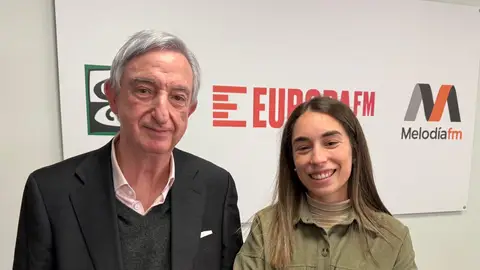 Rafael Dezcallar y Patricia Segura en Onda Cero Mallorca. Rafael Dezcallar y Patricia Segura en Onda Cero Mallorca.