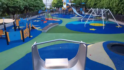 El gobierno de Santiago destina 1,2 millones al mantenimiento de las áreas de juego infantiles de la ciudad El gobierno de Santiago destina 1,2 millones al mantenimiento de las áreas de juego infantiles de la ciudad