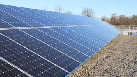 Denuncian el ultimátum de la promotora de una planta fotovoltaica a propietarios de Fuentelaencina Denuncian el ultimátum de la promotora de una planta fotovoltaica a propietarios de Fuentelaencina