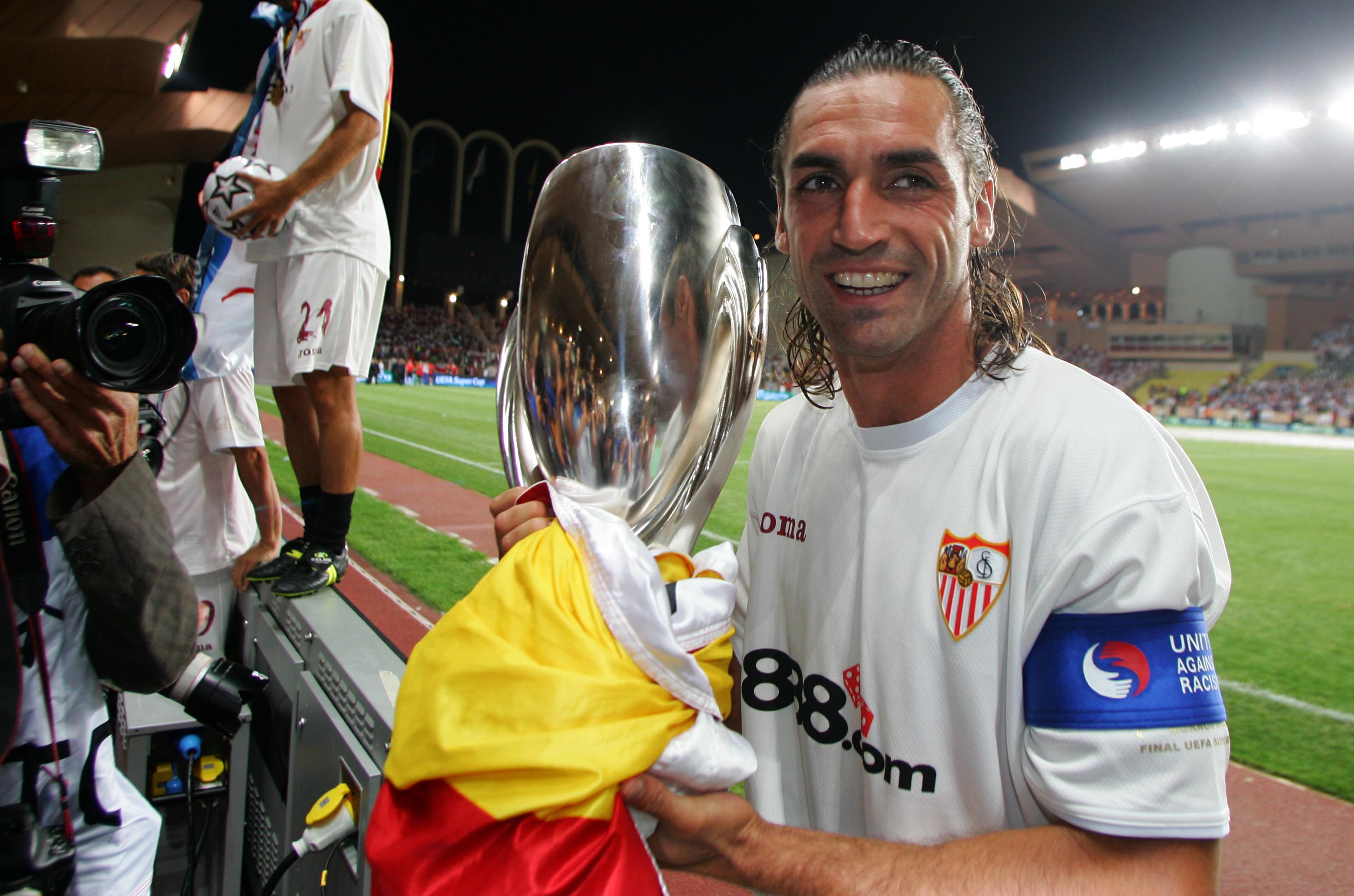 Javi Navarro:" Ver así al Sevilla es triste pero son ciclos, espero que vuelva a su sitio"