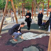 Héctor Díez, portavoz del PSOE en el Ayuntamiento de Elche en un parque del barrio Los Palmerales. 