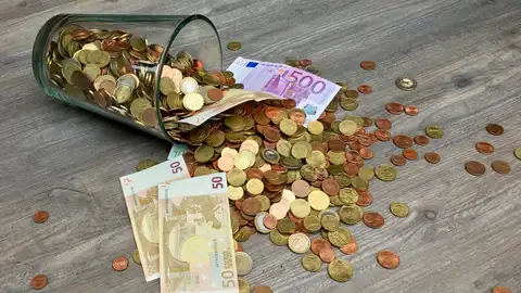 Monedas y billetes Monedas y billetes