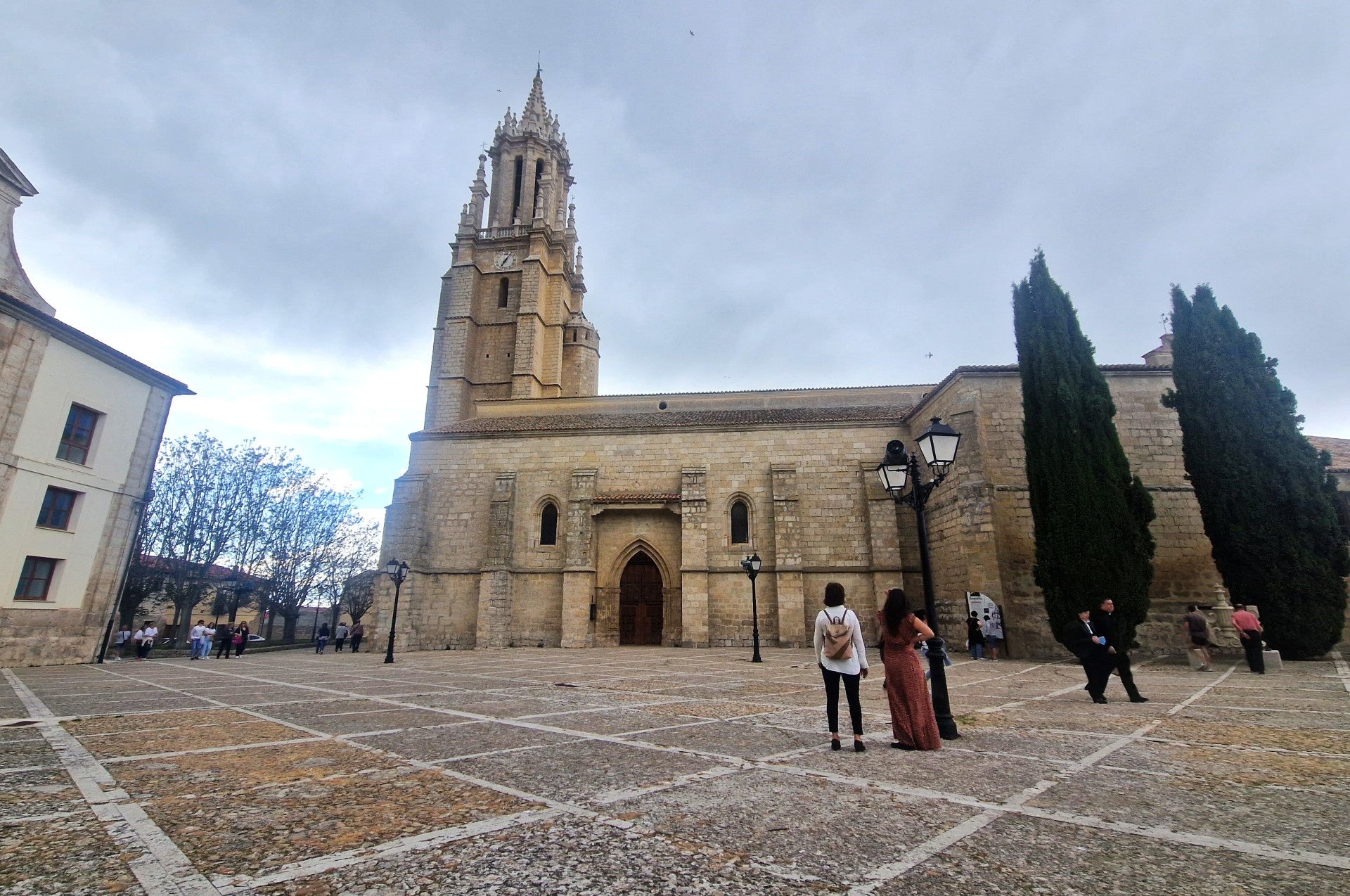 Un convenio entre Diputación y Diócesis facilita la apertura de 19 monumentos religiosos del medio rural y el Museo Diocesano Un convenio entre Diputación y Diócesis facilita la apertura de 19 monumentos religiosos del medio rural y el Museo Diocesano