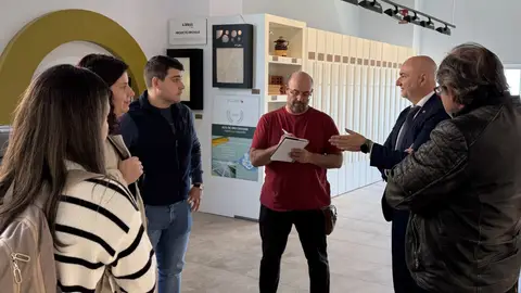 Onda refuerza su liderazgo cerámico al acoger las evaluaciones de la 50ª edición de los Premios Alfa de Oro Onda refuerza su liderazgo cerámico al acoger las evaluaciones de la 50ª edición de los Premios Alfa de Oro