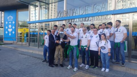 Deportivo Liceo, campeón de la Copa del Rey de hockey, recibido en la Xunta de Galicia Deportivo Liceo, campeón de la Copa del Rey de hockey, recibido en la Xunta de Galicia