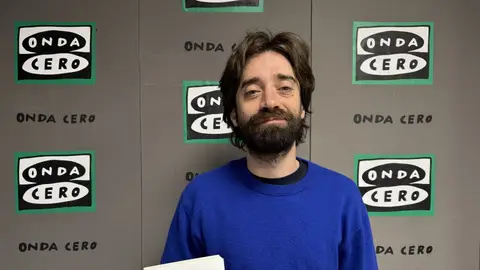 El escritor Juan Gómez Bárcena El escritor Juan Gómez Bárcena