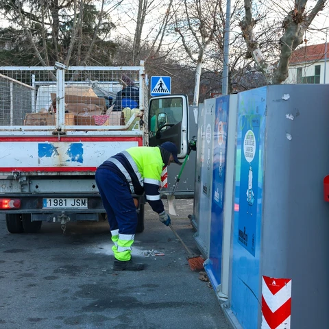 Cómo recuperar el dinero de la tasa de basuras de Madrid tras su anulación: esto dice la OCU