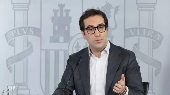 El ministro de Economía, Comercio y Empresa, Carlos Cuerpo, durante la rueda de prensa tras la celebración del Consejo de Ministros en el Palacio de la Moncloa El ministro de Economía, Comercio y Empresa, Carlos Cuerpo, durante la rueda de prensa tras la celebración del Consejo de Ministros en el Palacio de la Moncloa