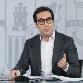 El ministro de Economía, Comercio y Empresa, Carlos Cuerpo, durante la rueda de prensa tras la celebración del Consejo de Ministros en el Palacio de la Moncloa