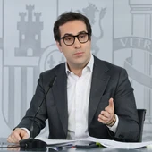 El ministro de Economía, Comercio y Empresa, Carlos Cuerpo, durante la rueda de prensa tras la celebración del Consejo de Ministros en el Palacio de la Moncloa El ministro de Economía, Comercio y Empresa, Carlos Cuerpo, durante la rueda de prensa tras la celebración del Consejo de Ministros en el Palacio de la Moncloa