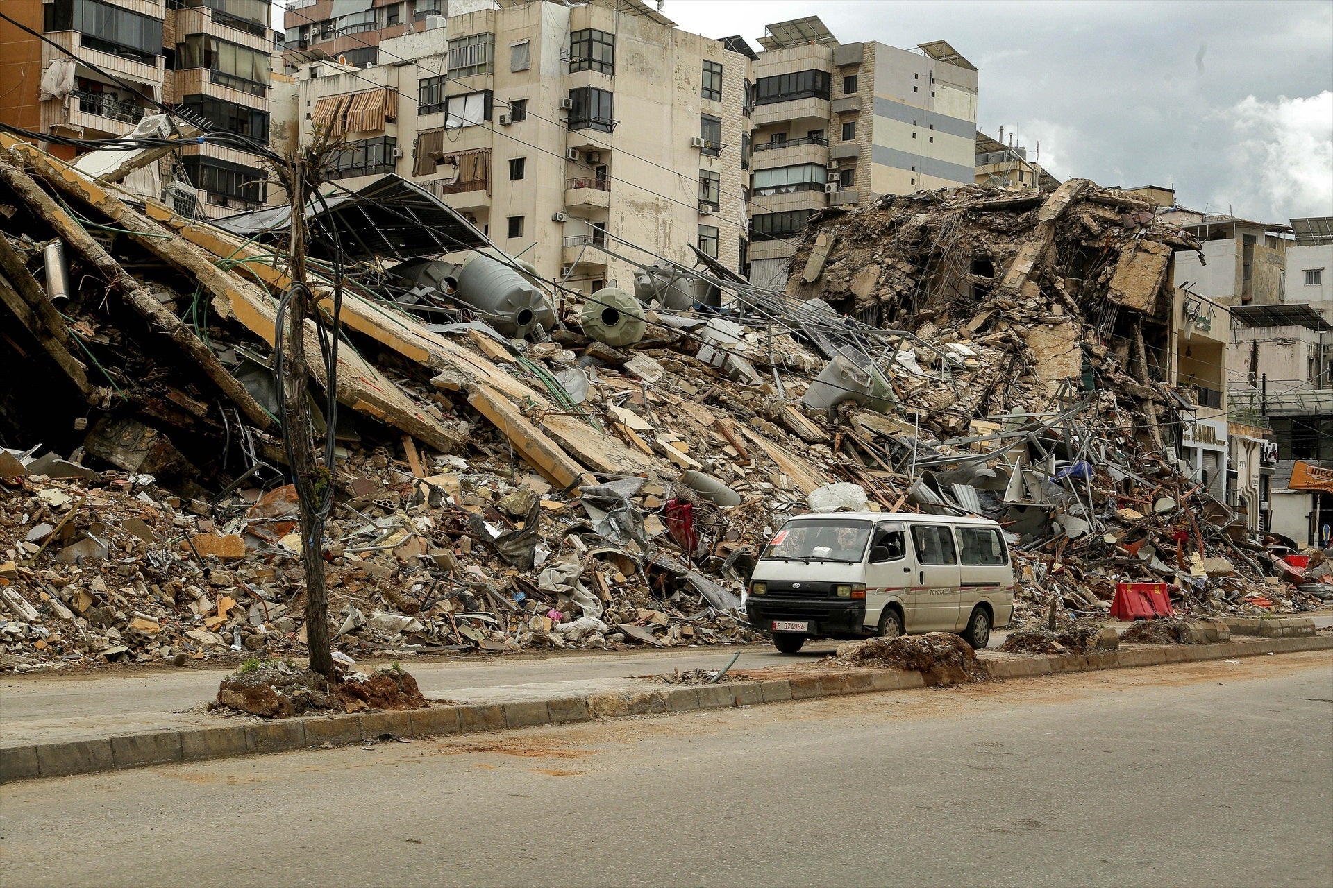 Bombardeos en el sur de Beirut, Líbano / Audio: Diana Rodríguez Pretel / Imagen: Marwan Naamani - Zuma Press Bombardeos en el sur de Beirut, Líbano / Audio: Diana Rodríguez Pretel / Imagen: Marwan Naamani - Zuma Press