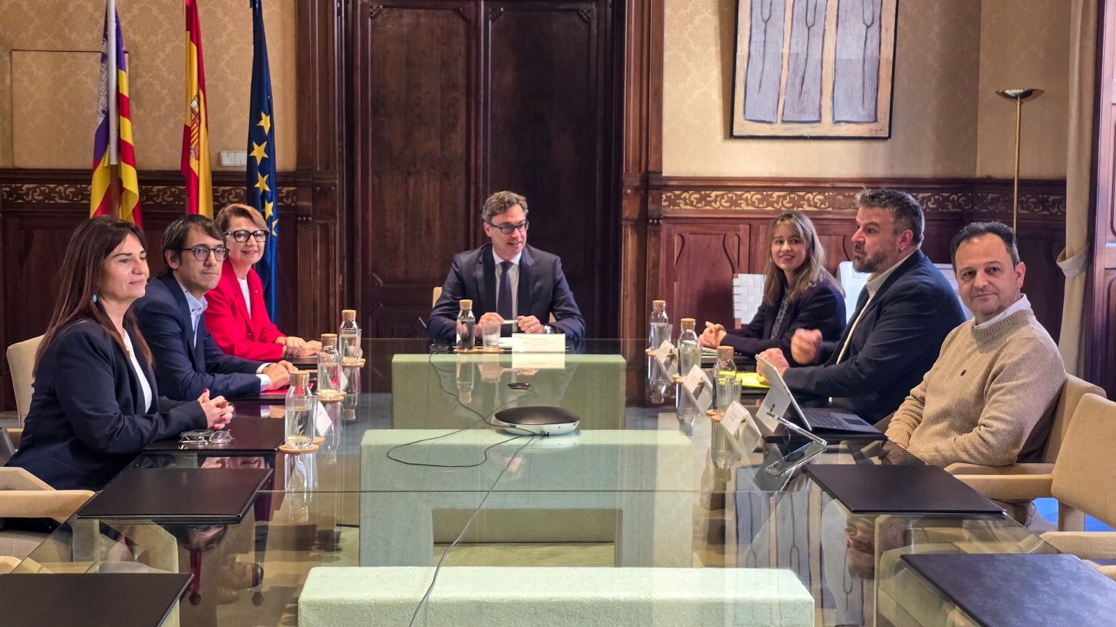 El Govern aprobará un decreto con rebajas fiscales y ayudas directas a los sectores afectados por la guerra en Irán El Govern aprobará un decreto con rebajas fiscales y ayudas directas a los sectores afectados por la guerra en Irán