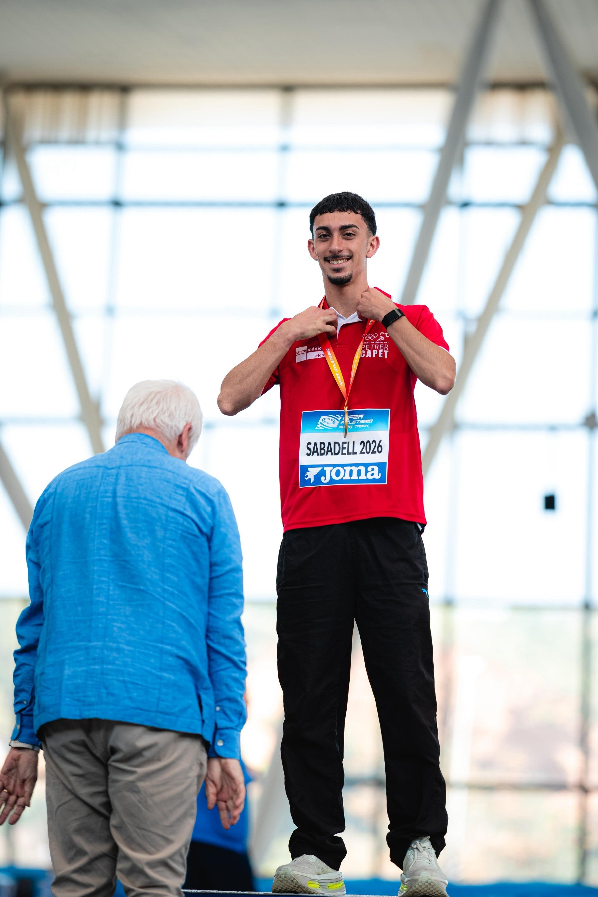 El atleta petrelense Juan Gabriel Brici, campeón de España sub 20 en pista cubierta El atleta petrelense Juan Gabriel Brici, campeón de España sub 20 en pista cubierta