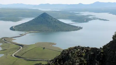Casi 600 escolares del entorno de la Reserva de la Biosfera de La Siberia celebran una convivencia en Garbayuela Casi 600 escolares del entorno de la Reserva de la Biosfera de La Siberia celebran una convivencia en Garbayuela
