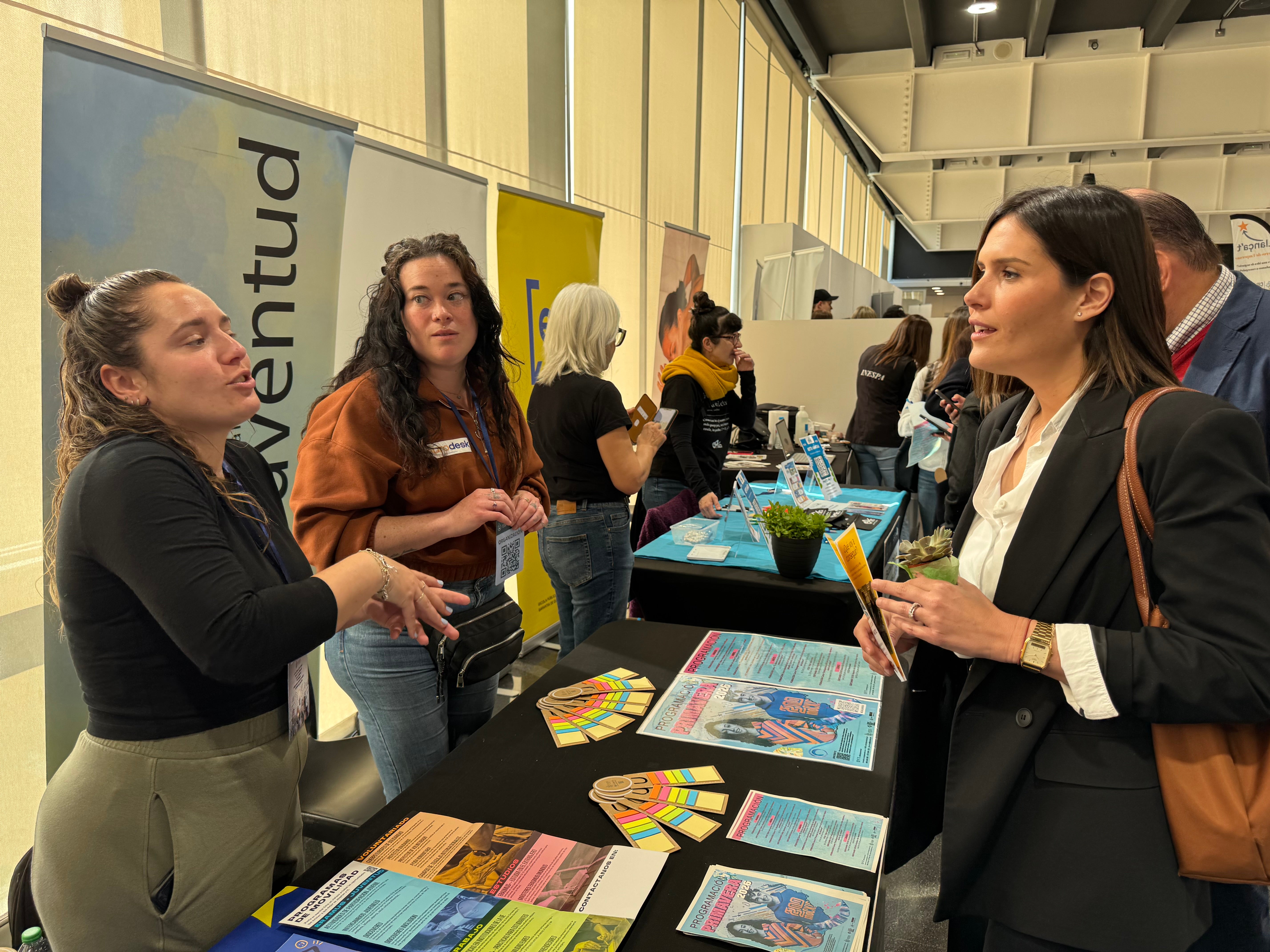 El centro de congresos de Elche acoge la III Feria de la FP de la ciudad El centro de congresos de Elche acoge la III Feria de la FP de la ciudad