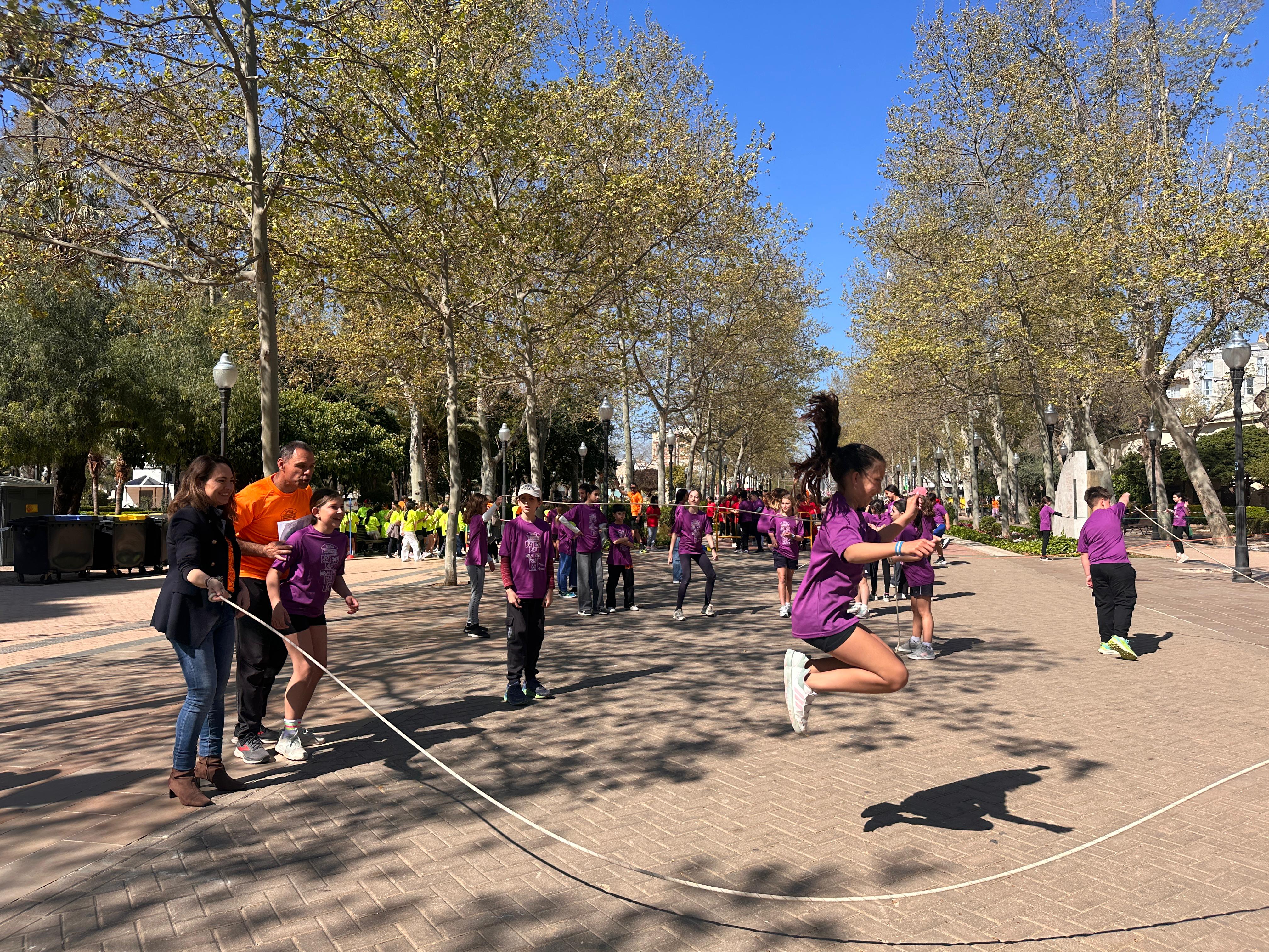El parque Ribalta de Castelló reúne a 1.800 escolares en unas jornadas de juegos tradicionales El parque Ribalta de Castelló reúne a 1.800 escolares en unas jornadas de juegos tradicionales