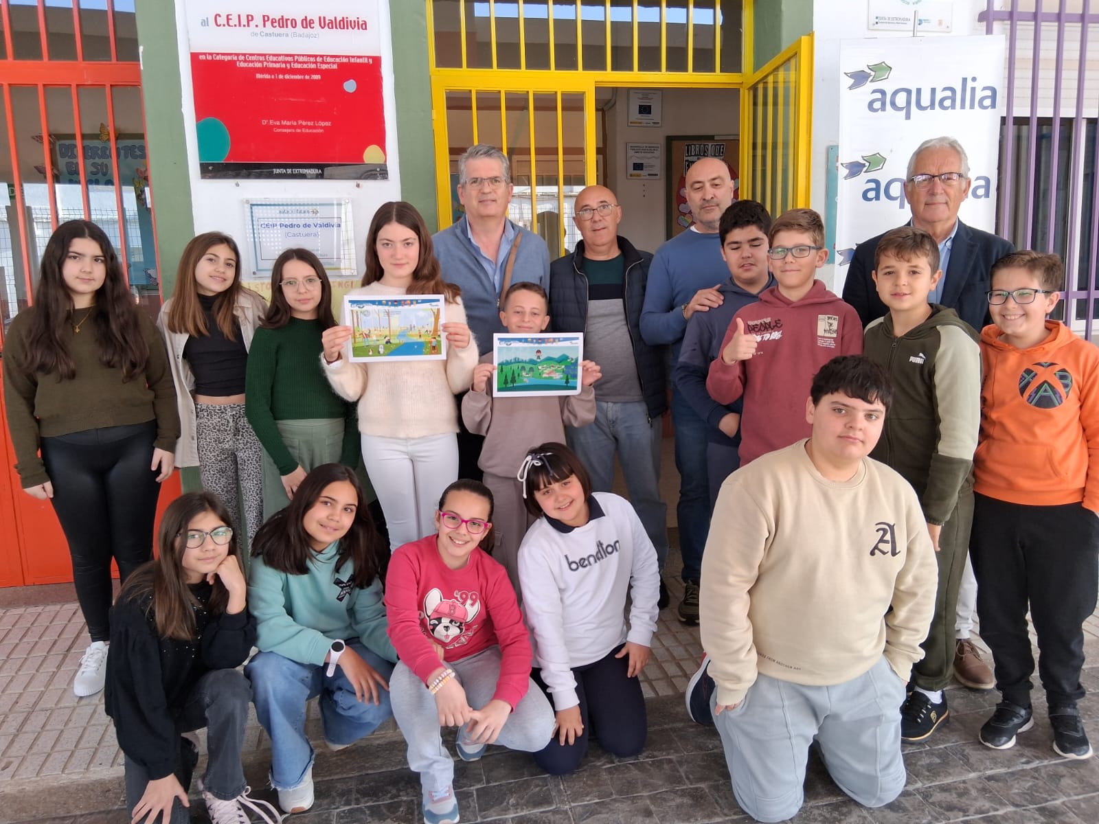 Dos estudiantes de Castuera resultan finalistas entre los más de 9.300 participantes del concurso nacional de dibujo de Aqualia Dos estudiantes de Castuera resultan finalistas entre los más de 9.300 participantes del concurso nacional de dibujo de Aqualia