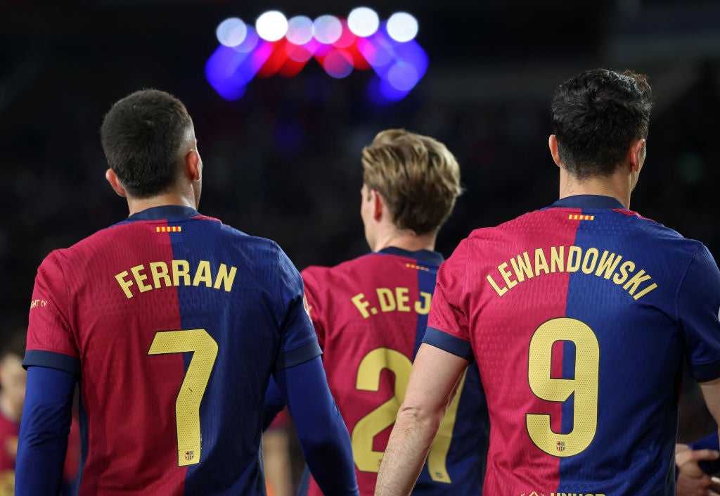 El Barça ya se mueve en el mercado: Lewandowski o Ferran Torres podrían salir este verano El Barça ya se mueve en el mercado: Lewandowski o Ferran Torres podrían salir este verano