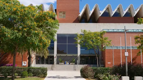 Aula Magna del edificio Altabix del campus de Elche de la Universidad Miguel Hernández. Aula Magna del edificio Altabix del campus de Elche de la Universidad Miguel Hernández.