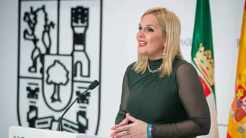Elena Manzano pide al Ministerio de Hacienda una ampliación de plazos para la ejecución de proyectos de los fondos de recuperación Elena Manzano pide al Ministerio de Hacienda una ampliación de plazos para la ejecución de proyectos de los fondos de recuperación