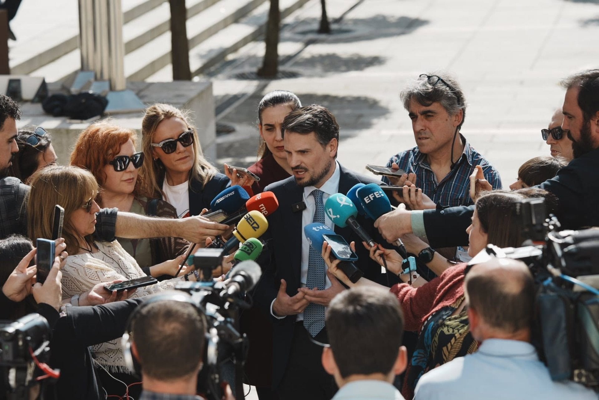 PP y Vox niegan un principio de acuerdo pero alejan el fantasma de un nuevo adelanto electoral PP y Vox niegan un principio de acuerdo pero alejan el fantasma de un nuevo adelanto electoral