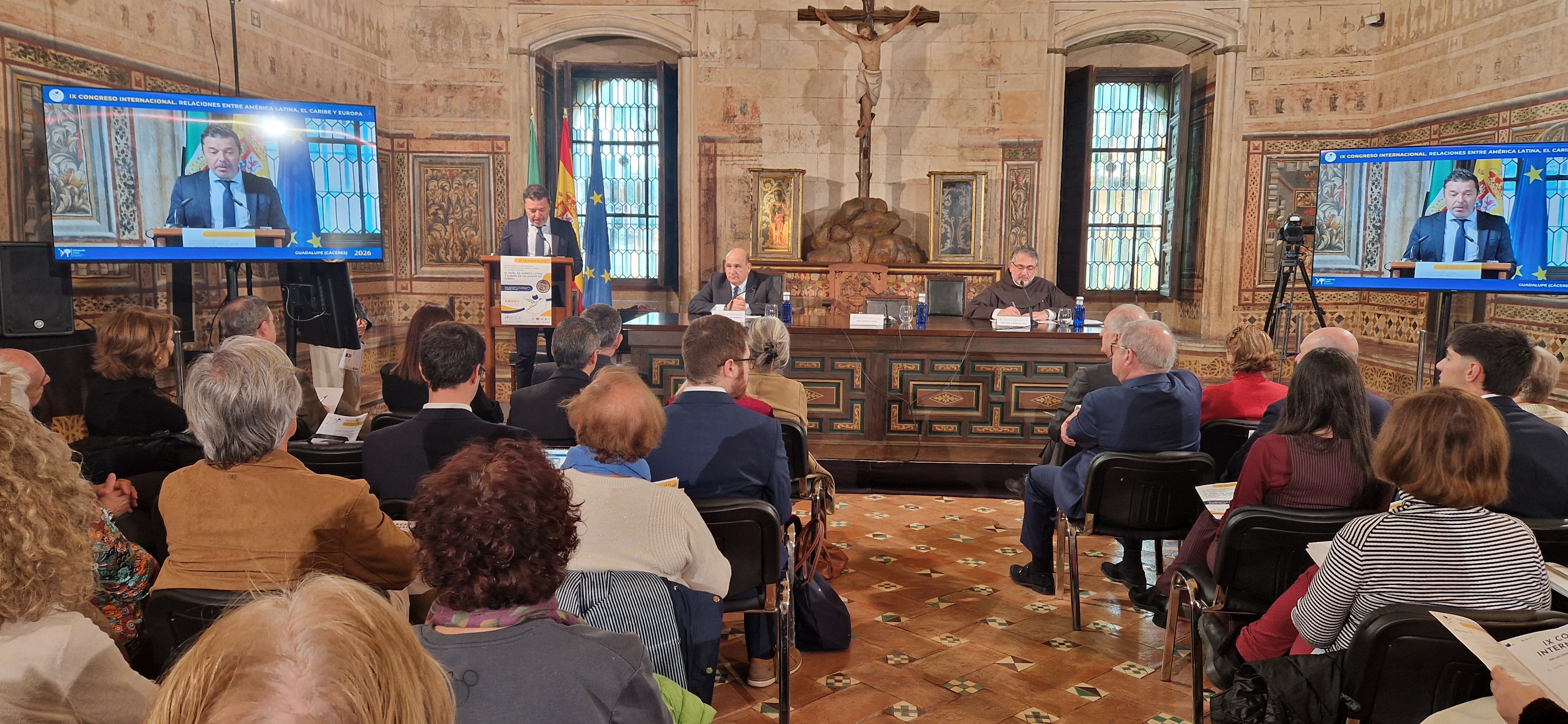 La Junta de Extremadura propone una alianza entre América Latina, el Caribe y Europa como solución a un mundo en guerra La Junta de Extremadura propone una alianza entre América Latina, el Caribe y Europa como solución a un mundo en guerra