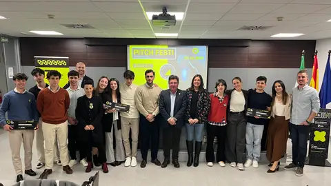 Santamaría reconoce a los premiados de la III Pre-incubadora y da la bienvenida a los que participarán en la IV Santamaría reconoce a los premiados de la III Pre-incubadora y da la bienvenida a los que participarán en la IV