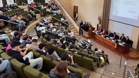 La Facultad de Ciencias Económicas y Empresariales de la UEx celebra la festividad de San Vicente Ferrer La Facultad de Ciencias Económicas y Empresariales de la UEx celebra la festividad de San Vicente Ferrer