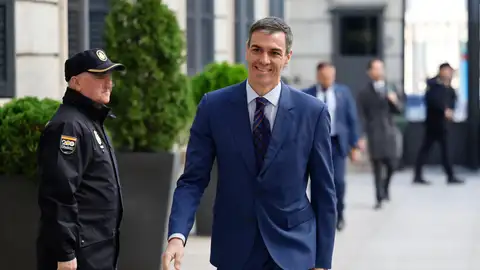 Pedro Sánchez llegando al Congreso de los Diputados Pedro Sánchez llegando al Congreso de los Diputados