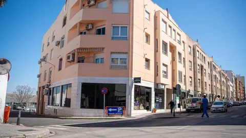 El aparcamiento de Adif en la estación de Mérida cuenta desde este jueves con un acceso por Marquesa de Pinares El aparcamiento de Adif en la estación de Mérida cuenta desde este jueves con un acceso por Marquesa de Pinares