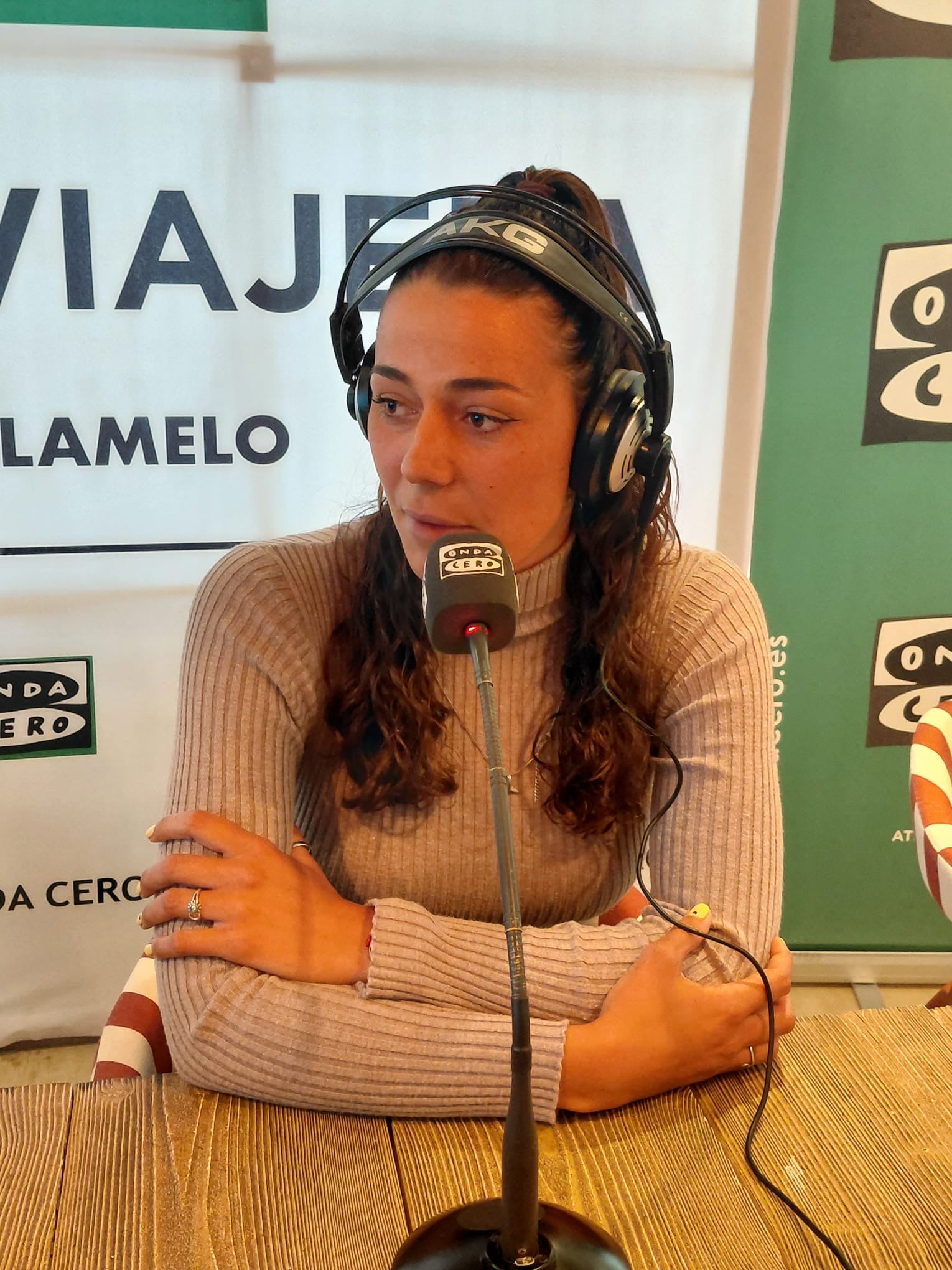 Sonia López (Marineland): "Cuando los delfines están bajo el cuidado humano, su esperanza de vida es mayor" Sonia López (Marineland): "Cuando los delfines están bajo el cuidado humano, su esperanza de vida es mayor"