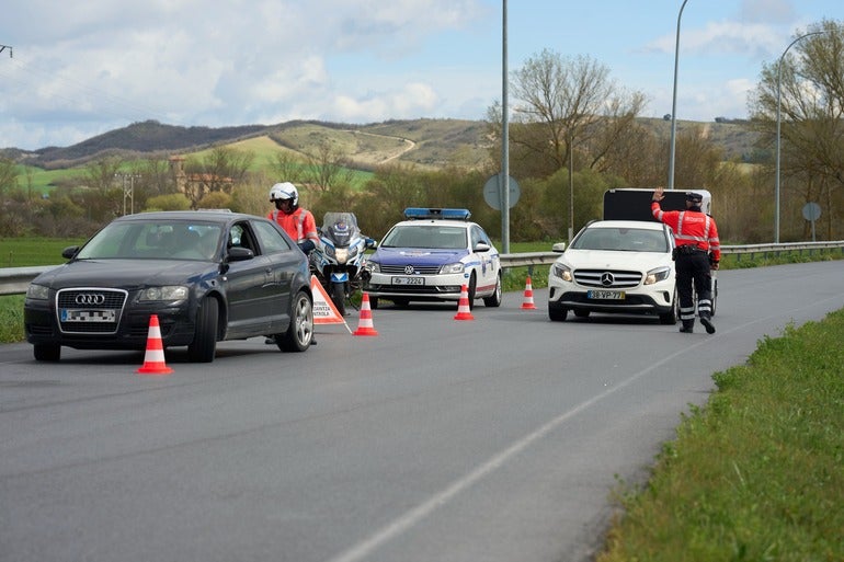 Gobierno vasco prevé más de un millón de desplazamientos en Semana Santa y moviliza 200 ertzainas Gobierno vasco prevé más de un millón de desplazamientos en Semana Santa y moviliza 200 ertzainas
