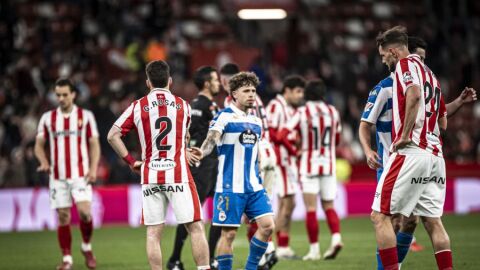 Los jugadores del Sporting al final del partido