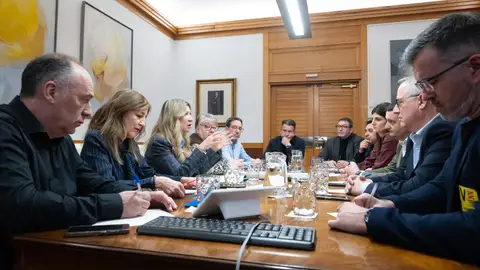 Frente común para rechazar el recorte del Nudo Mudéjar El encuentro lo ha encabezado la vicepresidenta en funciones, Mar Vaquero, y se ha celebrado con los alcaldes de diez municipios