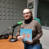 La oriolana Maricarmen Giménez llena de sensibilidad y matices 'Las manos de mamá', su segundo cuento infantil La oriolana Maricarmen Giménez llena de sensibilidad y matices 'Las manos de mamá', su segundo cuento infantil