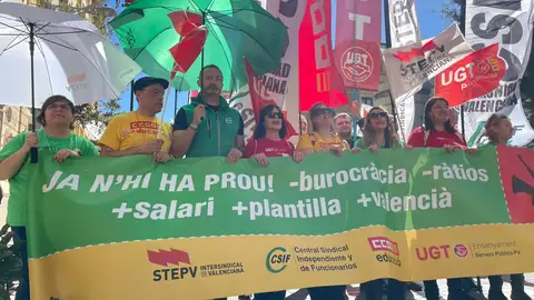 Masiva manifestación del profesorado en Castellón en la jornada de huelga educativa Masiva manifestación del profesorado en Castellón en la jornada de huelga educativa