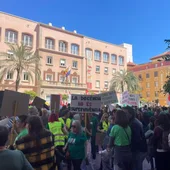 Masiva manifestación del profesorado en Castellón en la jornada de huelga educativa Masiva manifestación del profesorado en Castellón en la jornada de huelga educativa