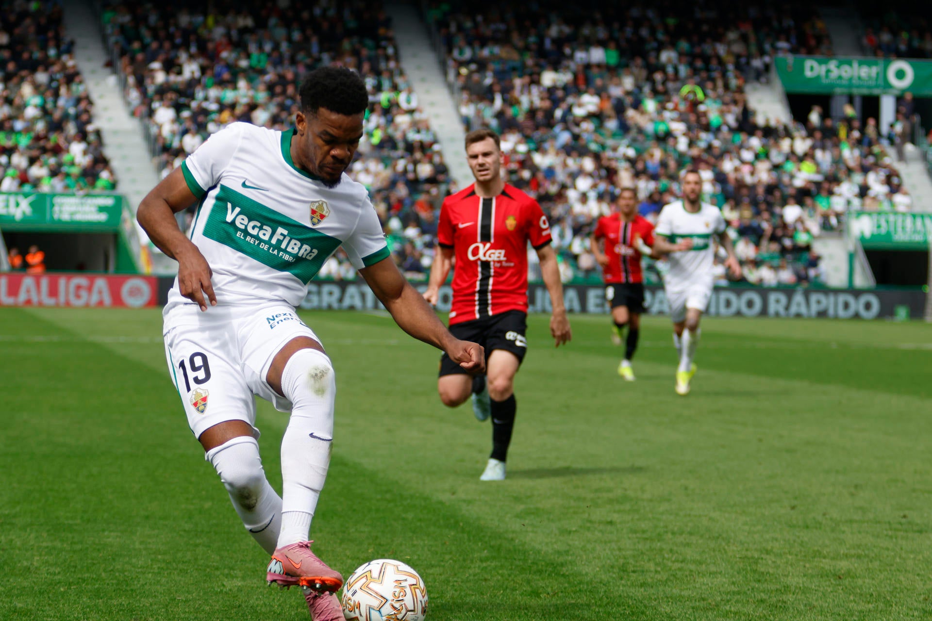 Diangana se lesiona con su selección nacional y es baja para el partido ante el Rayo Vallecano Diangana se lesiona con su selección nacional y es baja para el partido ante el Rayo Vallecano